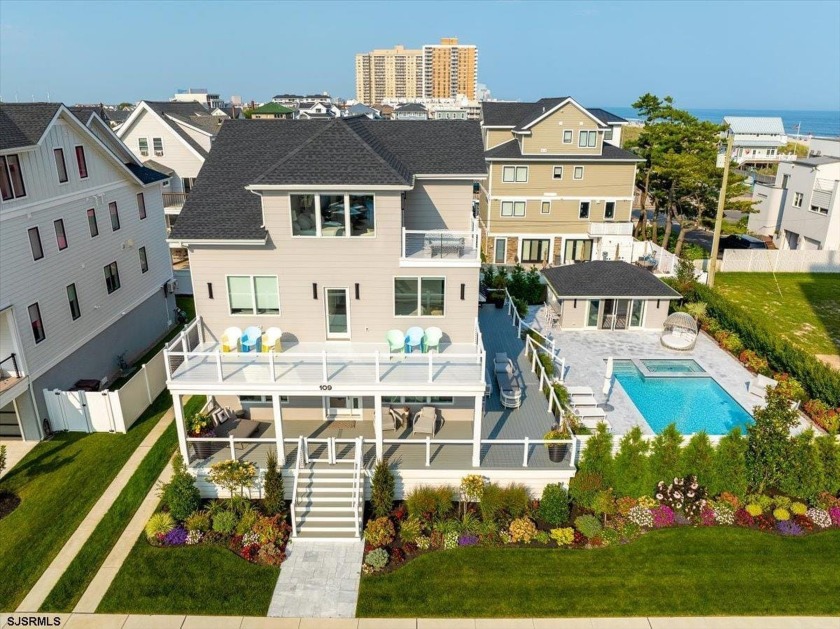 GORGEOUS BEACH BLOCK ESTATE ON DOUBLE LOT! This 5 bedroom 6.5 - Beach Home for sale in Ventnor, New Jersey on Beachhouse.com