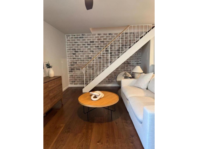 This beautifully updated condo combines sleek design with - Beach Condo for sale in San Jose, California on Beachhouse.com