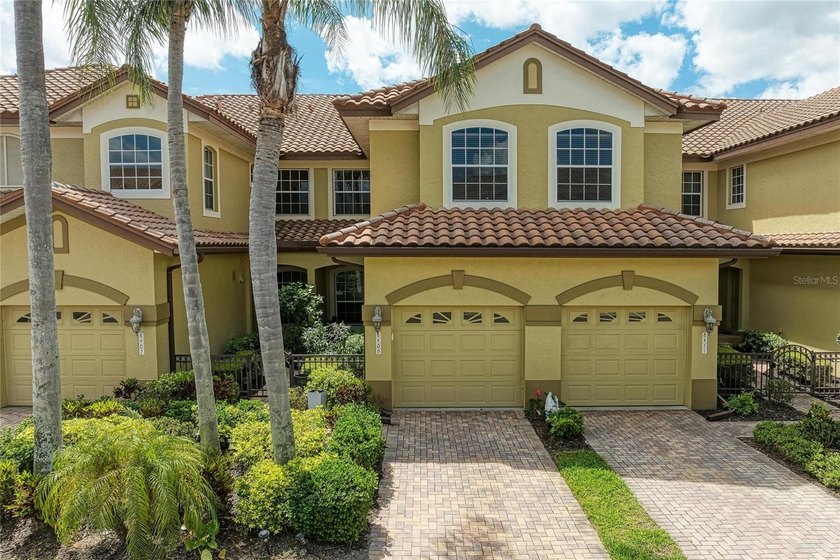 Welcome to your Florida Paradise! This Luxury Villa-Style - Beach Condo for sale in Lakewood Ranch, Florida on Beachhouse.com