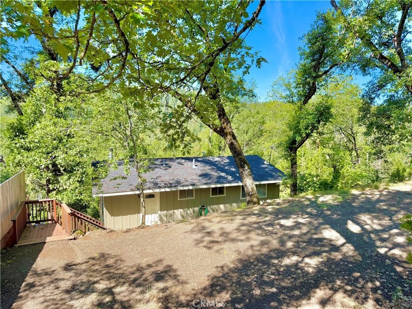 TURNKEY IN LOCH LOMOND VILLAGE. Perched on the top of Black Oak - Beach Home for sale in Loch Lomond, California on Beachhouse.com