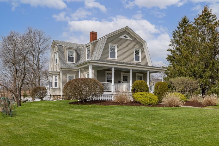 Quintessential Antique Dutch Colonial wrapped in cedar shingles - Beach Home for sale in Hampton, New Hampshire on Beachhouse.com