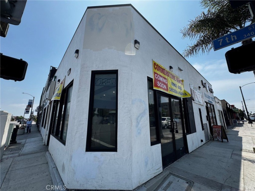 Offered at $949,000, this is a rare opportunity for an - Beach Commercial for sale in Long Beach, California on Beachhouse.com