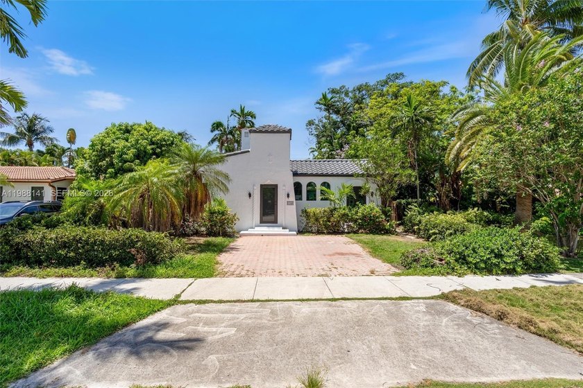 Strong opportunity in a desirable historic Hollywood - Beach Home for sale in Hollywood, Florida on Beachhouse.com