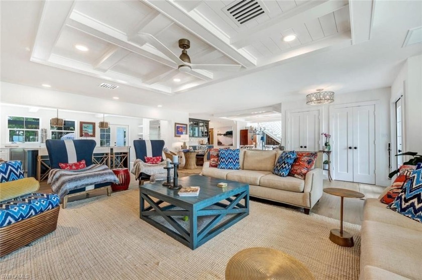 Gorgeous completely renovated home with sweeping golf course - Beach Home for sale in Naples, Florida on Beachhouse.com