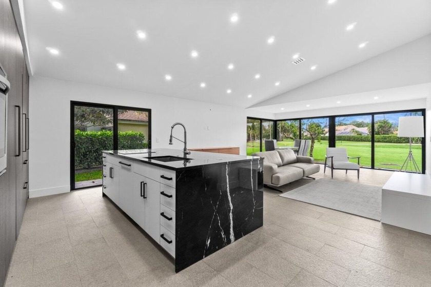 Turnkey Golf Front Beauty in Eastpointe Country Club!Welcome to - Beach Home for sale in Palm Beach Gardens, Florida on Beachhouse.com