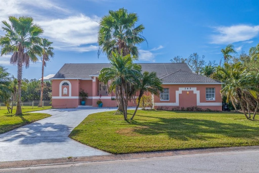 Welcome Home to your spacious 4 bedroom, 3.5 bathroom estate in - Beach Home for sale in North Redington Beach, Florida on Beachhouse.com