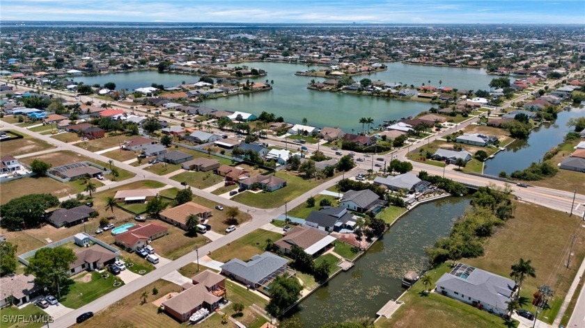 !!!WATERFRONT!!ACCESS TO LAKE KENNEDY, LAKE SARATOGA, LAKE - Beach Home for sale in Cape Coral, Florida on Beachhouse.com