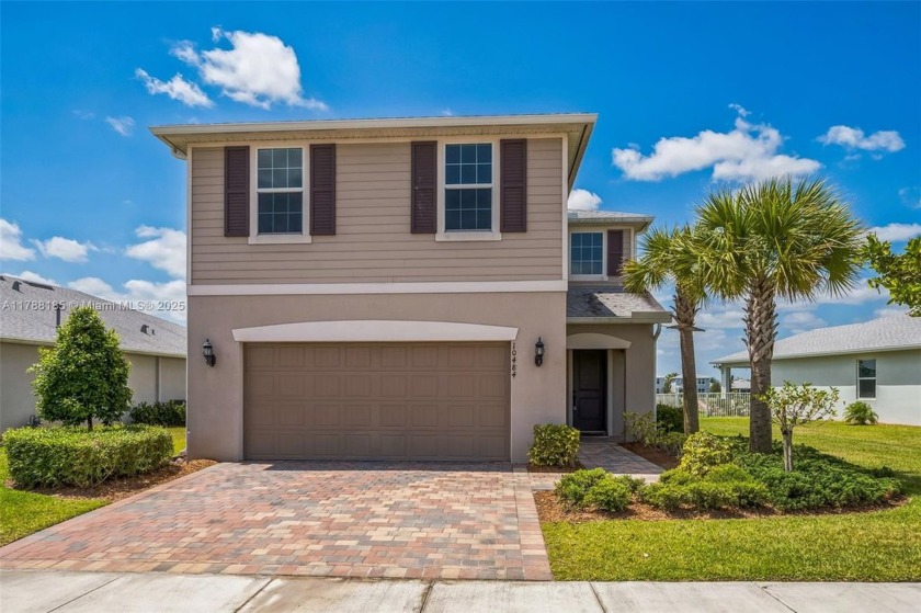***DRASTIC PRICE DROP***
Luxurious modern family home with - Beach Home for sale in Port Saint Lucie, Florida on Beachhouse.com