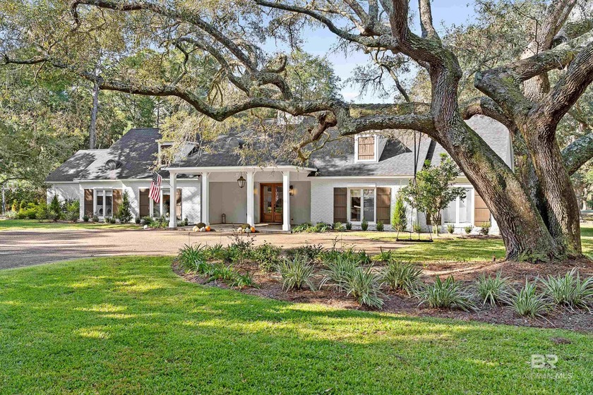 Experience exceptional golf-course living in the heart of - Beach Home for sale in Fairhope, Alabama on Beachhouse.com