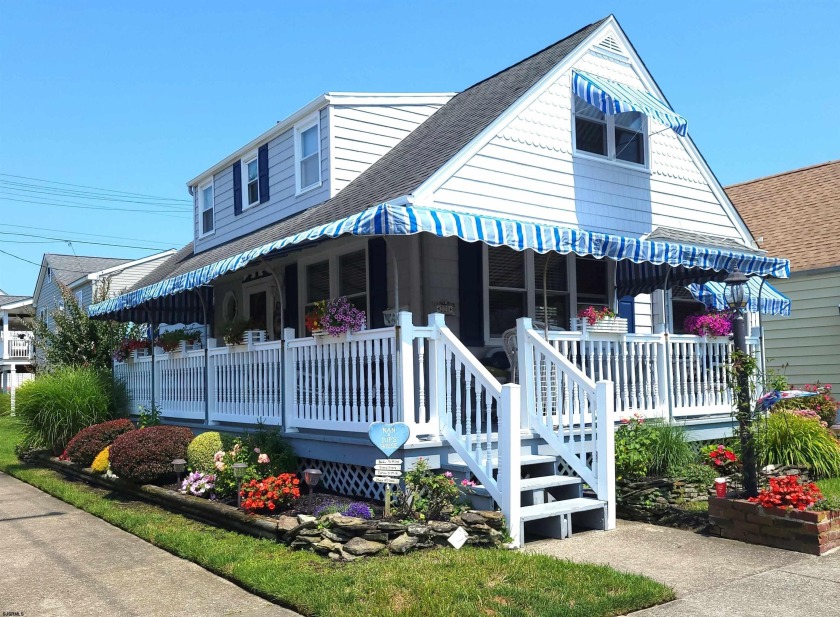 Move right into this well-maintained, light and airy 4 bedroom - Beach Home for sale in Margate, New Jersey on Beachhouse.com