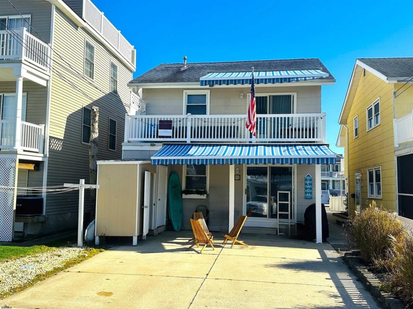 Beautifully renovated south-end townhome located 6th house back - Beach Condo for sale in Ocean City, New Jersey on Beachhouse.com