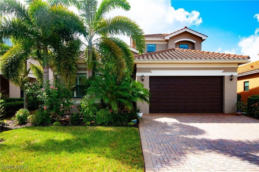 Discover luxury living in this Bahama Resale on a premium - Beach Home for sale in Fort Myers, Florida on Beachhouse.com