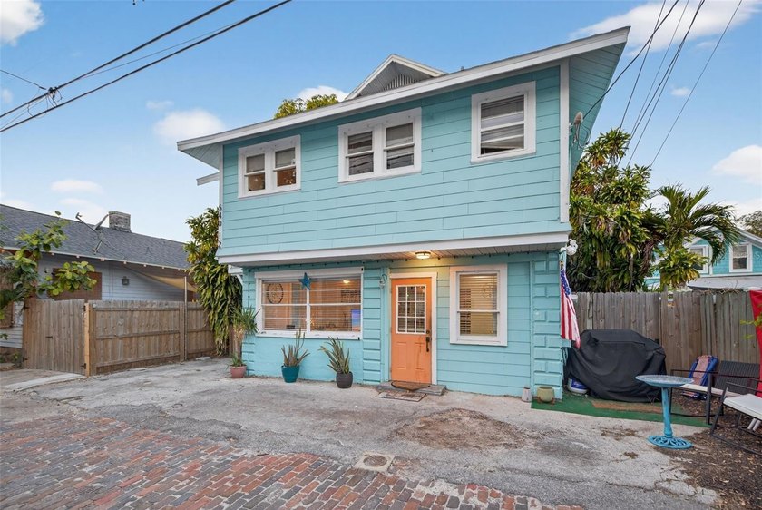 Excellent cash flowing or house hacking opportunity under $500k - Beach Townhome/Townhouse for sale in St. Petersburg, Florida on Beachhouse.com