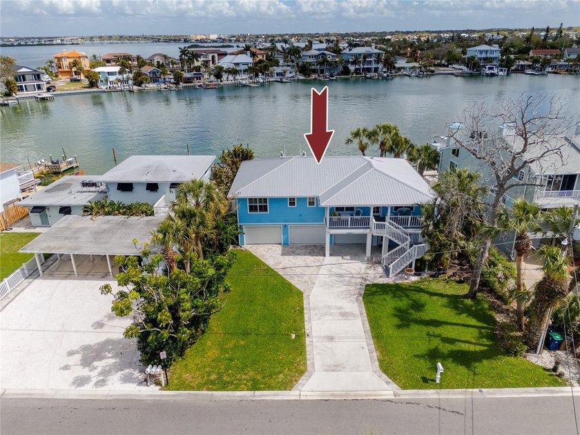 Rare waterfront opportunity in Indian Rocks Beach: A 3-bedroom - Beach Home for sale in Indian Rocks Beach, Florida on Beachhouse.com