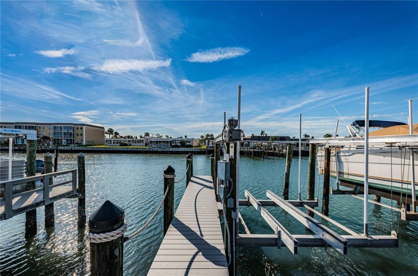 Waterfront Home! Paradise! St Pete, Florida! Here is your dream - Beach Condo for sale in St. Petersburg, Florida on Beachhouse.com