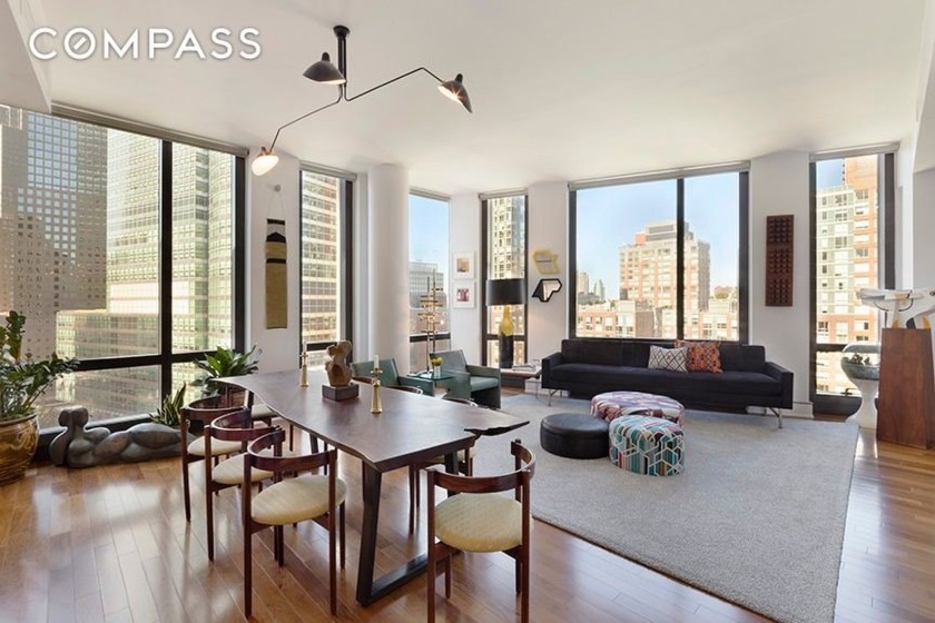 Exquisitely renovated triple-mint home with coveted city views - Beach Condo for sale in New York, New York on Beachhouse.com