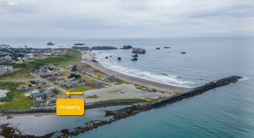 This 40'X 94' lot is steps from the sea, the Coquille River and - Beach Lot for sale in Bandon, Oregon on Beachhouse.com