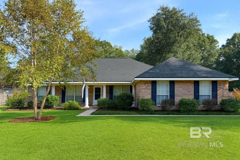 Welcome to this Move-In Ready Traditional Home in Desirable Bay - Beach Home for sale in Daphne, Alabama on Beachhouse.com