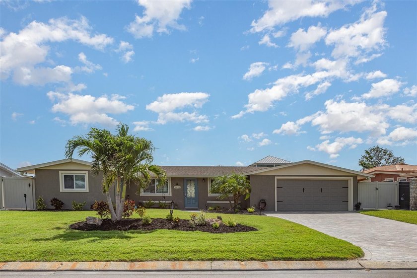BRING YOUR BOAT--Turnkey waterfront investment opportunity - Beach Home for sale in Bradenton, Florida on Beachhouse.com