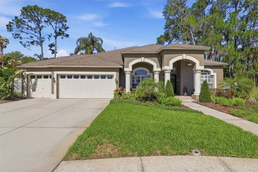 Welcome to this beautifully maintained home located in the - Beach Home for sale in Land O Lakes, Florida on Beachhouse.com