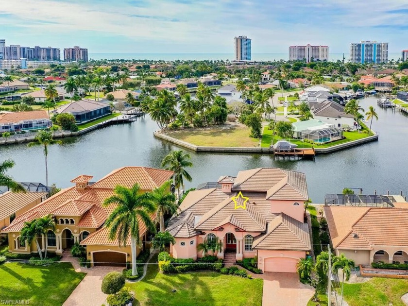 The Florida luxury lifestyle awaits in this stunning waterfront - Beach Home for sale in Marco Island, Florida on Beachhouse.com