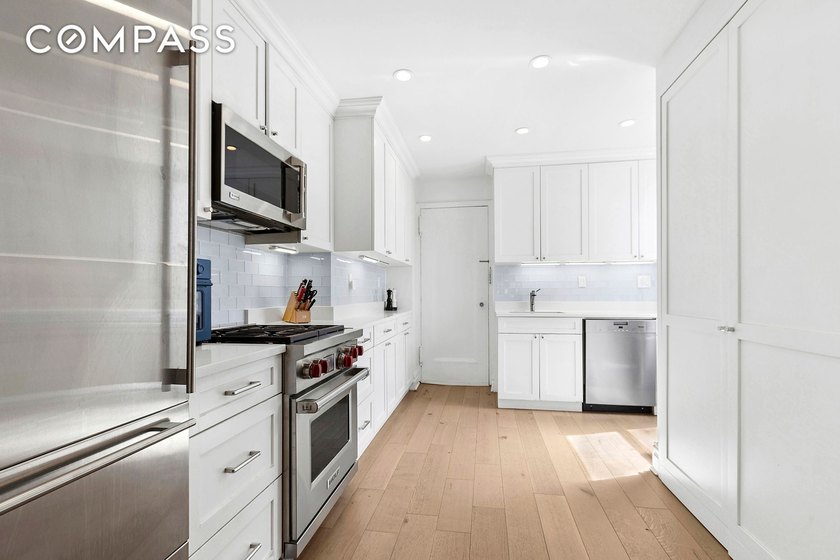 This beautifully renovated two-bedroom, two-bath has a huge - Beach Condo for sale in New York, New York on Beachhouse.com