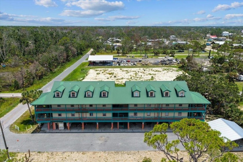 Welcome to Steinhatchee Place Condos, where your fishing and - Beach Condo for sale in Steinhatchee, Florida on Beachhouse.com