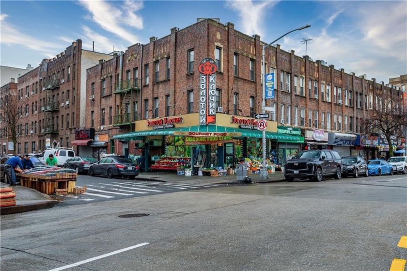 Seize the chance to own a thriving gourmet food supermarket in - Beach Commercial for sale in Brooklyn, New York on Beachhouse.com