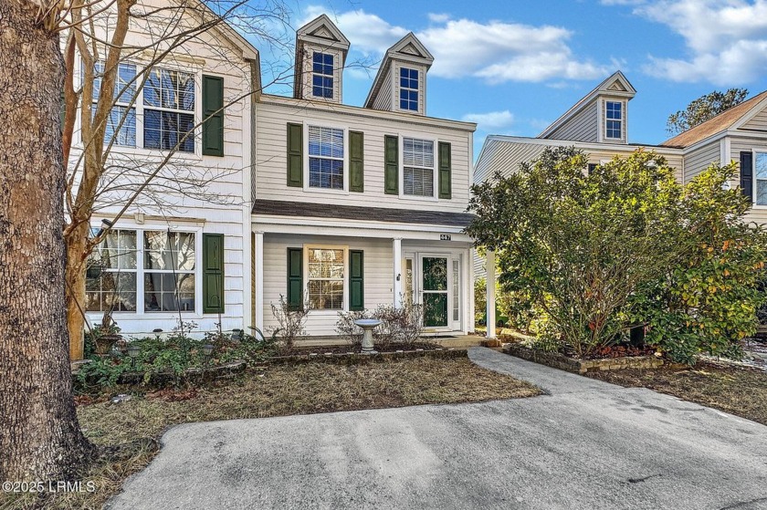 This 2-story Ashton model town home offers a spacious kitchen - Beach Townhome/Townhouse for sale in Bluffton, South Carolina on Beachhouse.com