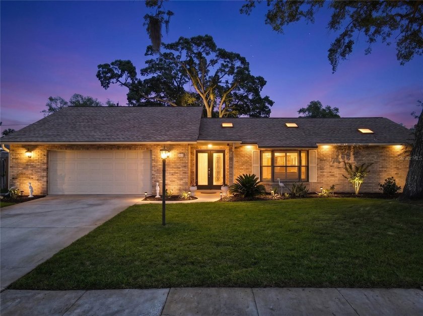 This beautiful, newly remodeled ranch in Fairway Estates is the - Beach Home for sale in Daytona Beach, Florida on Beachhouse.com
