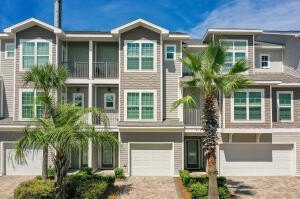 INVESTORS! 3 Blocks to the Beach $100K+ Income Potential Rare - Beach Townhome/Townhouse for sale in Miramar Beach, Florida on Beachhouse.com