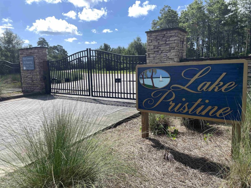 Enjoy this small lake front residential 1.01-acre property in - Beach Lot for sale in Carabelle, Florida on Beachhouse.com