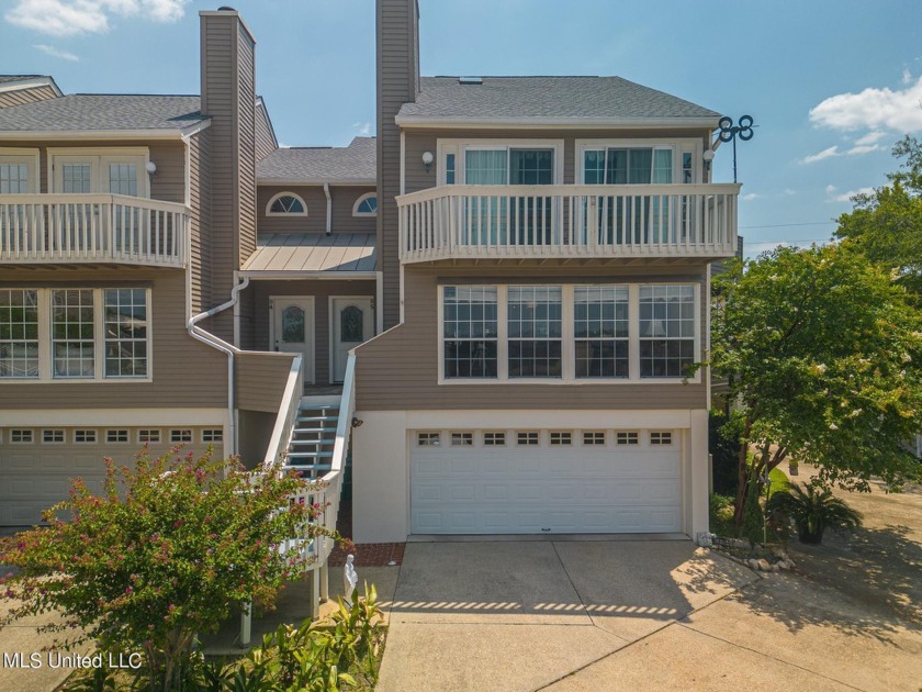 WATERFRONT Ocean Springs condo living at its best. Boat slip - Beach Condo for sale in Ocean Springs, Mississippi on Beachhouse.com