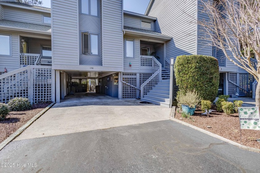 Fantastic townhome with beautiful water views in the highly - Beach Townhome/Townhouse for sale in Washington, North Carolina on Beachhouse.com