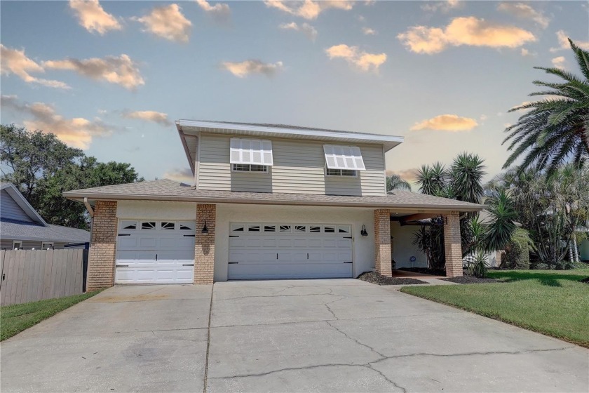 NON-EVACUATION ZONE and APPRAISED WITH VALUE! Discover your - Beach Home for sale in Seminole, Florida on Beachhouse.com