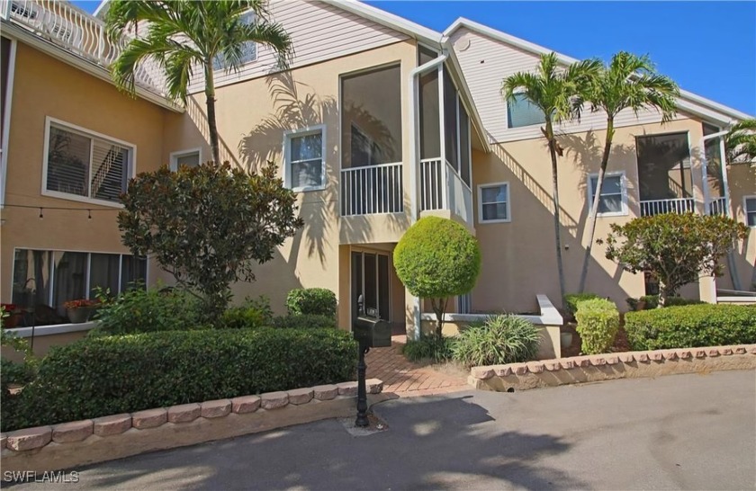 Luxury WaterFront TownHouse with Possible Private Slip available - Beach Townhome/Townhouse for sale in Fort Myers, Florida on Beachhouse.com