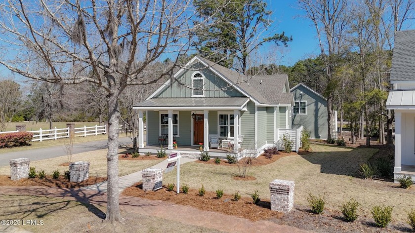 Comfort and style meet graciously in this very well appointed - Beach Home for sale in Beaufort, South Carolina on Beachhouse.com