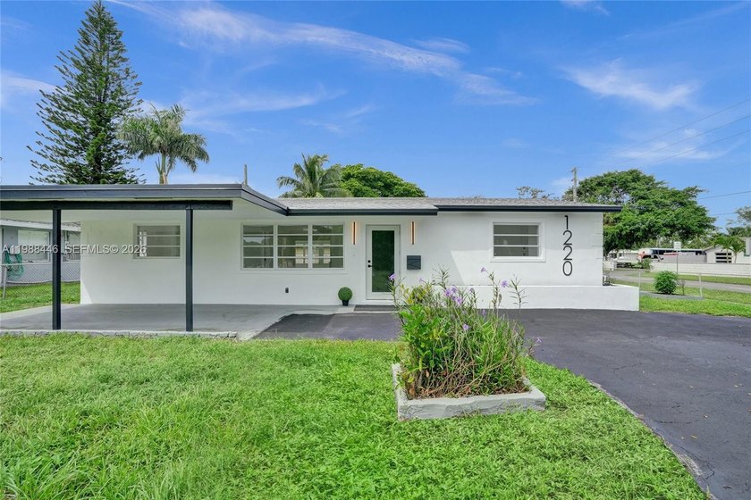 Fully renovated home in prestigious Old Pompano, walking - Beach Home for sale in Pompano Beach, Florida on Beachhouse.com