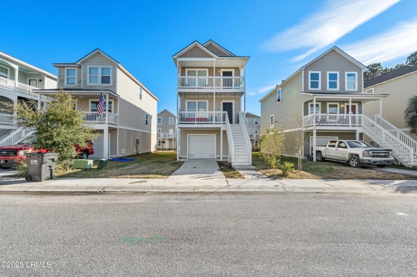 Better than new, 3 bedroom 2.5 bathroom home built in 2022 in - Beach Home for sale in Beaufort, South Carolina on Beachhouse.com