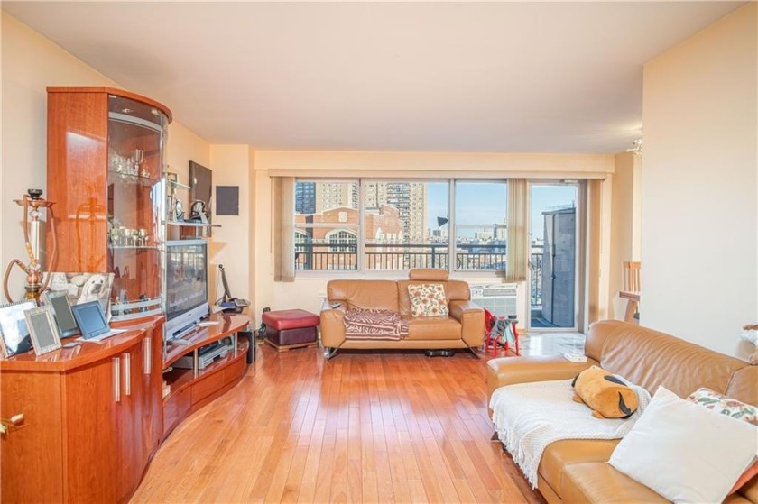 Very bright - One of the best layout 1 bedroom in Trump Village - Beach Other for sale in Brooklyn, New York on Beachhouse.com