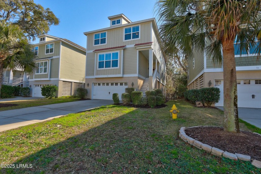 Open floor plan w/light beach like tones throughout. Real - Beach Home for sale in Hilton Head Island, South Carolina on Beachhouse.com