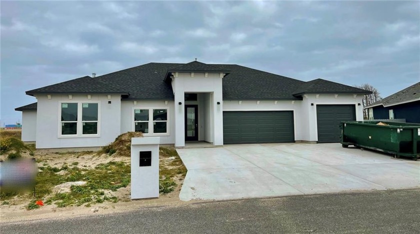 High end luxury contemporary design with tons of upgrades - Beach Home for sale in Corpus Christi, Texas on Beachhouse.com