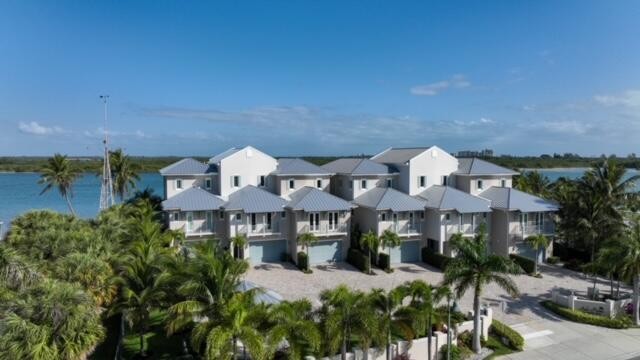 A nautical haven perfect for the spirited boater and for those - Beach Townhome/Townhouse for sale in Fort Pierce, Florida on Beachhouse.com