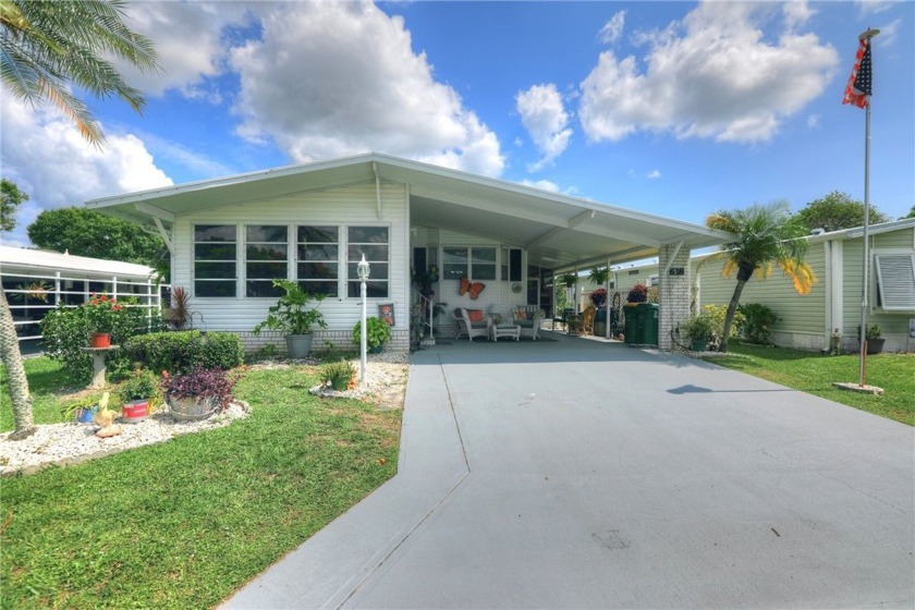 Charming 2 bedroom, 2 bath Home in Barefoot Bay! Well-maintained - Beach Home for sale in Barefoot Bay, Florida on Beachhouse.com