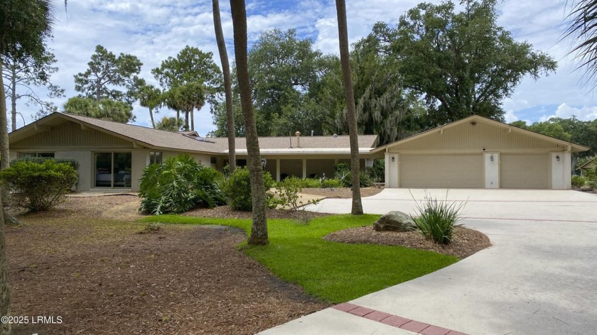 Iconic Sea Pines home on over 1 acre boasting 270 degree golf - Beach Home for sale in Hilton Head Island, South Carolina on Beachhouse.com