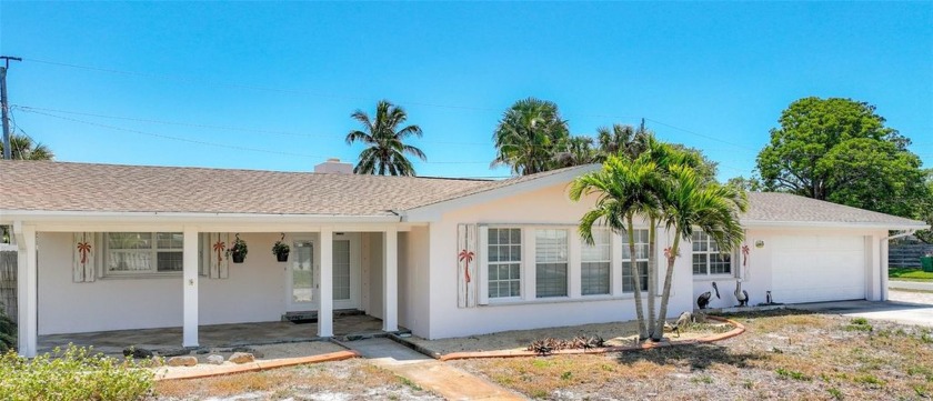 **Listed below pre-listing appraisal** Just blocks away from the - Beach Home for sale in Indialantic, Florida on Beachhouse.com