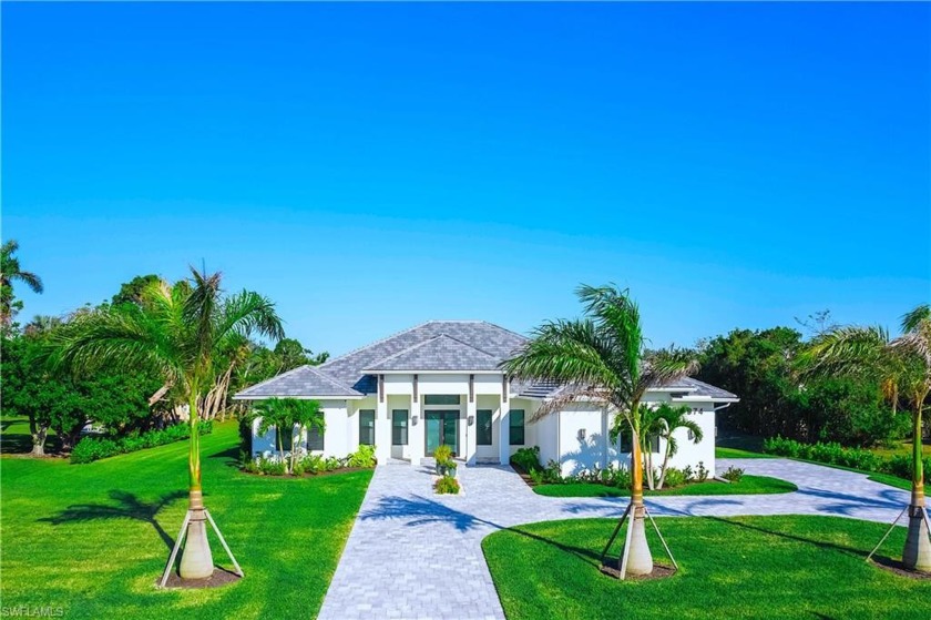 Rare opportunity in prime North Naples location. An - Beach Home for sale in Naples, Florida on Beachhouse.com