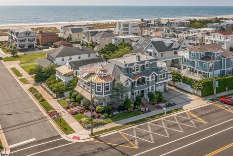 Welcome to 2404 Atlantic Avenue, Longport, NJ a custom built - Beach Home for sale in Longport, New Jersey on Beachhouse.com