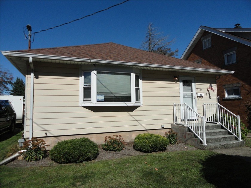 First time buyers or downsizing? This 3 bed 1 bath ranch could - Beach Home for sale in Erie, Pennsylvania on Beachhouse.com