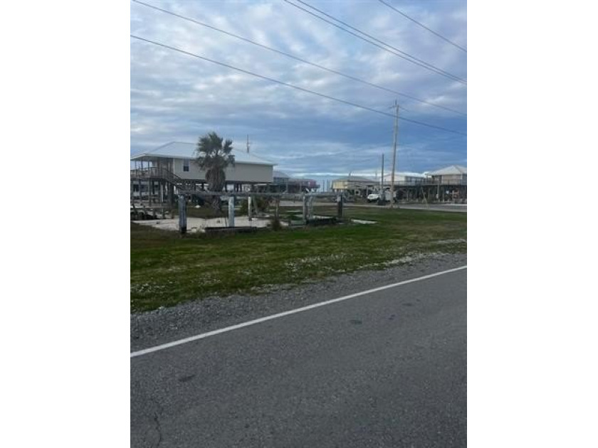 Three lots located on Highway 1 in the city limits of Grand Isle - Beach Lot for sale in Grand Isle, Louisiana on Beachhouse.com